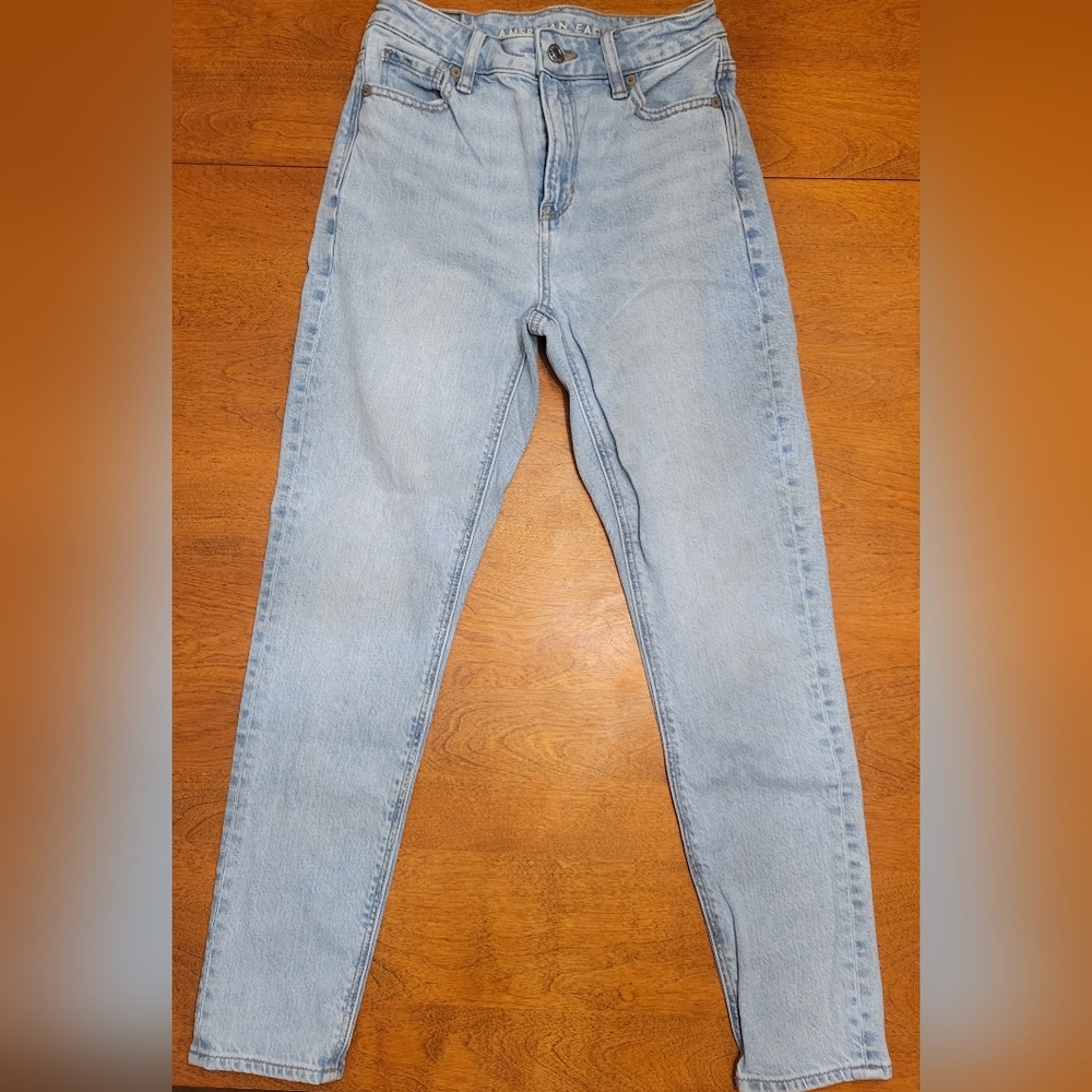American Eagle Light Blue Strigid Mom Jeans | 000 Short